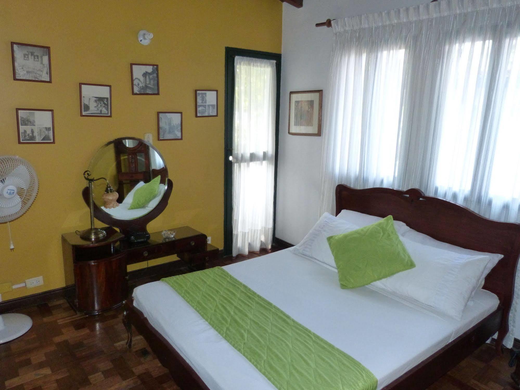 Hotel Ayenda Habana Vieja 1221 Medellin